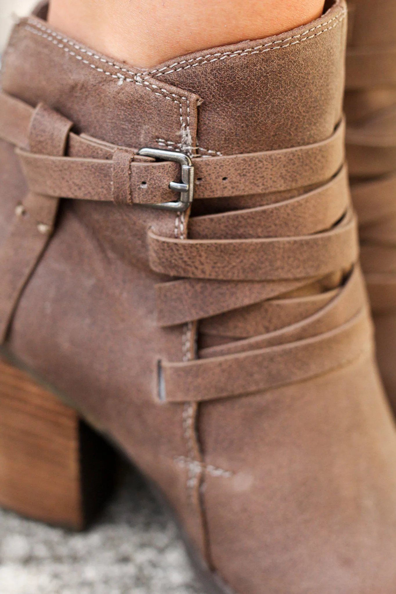 Manto Taupe Booties