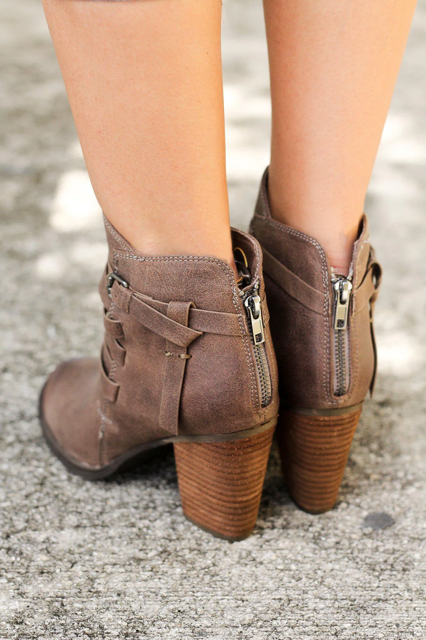 Manto Taupe Booties