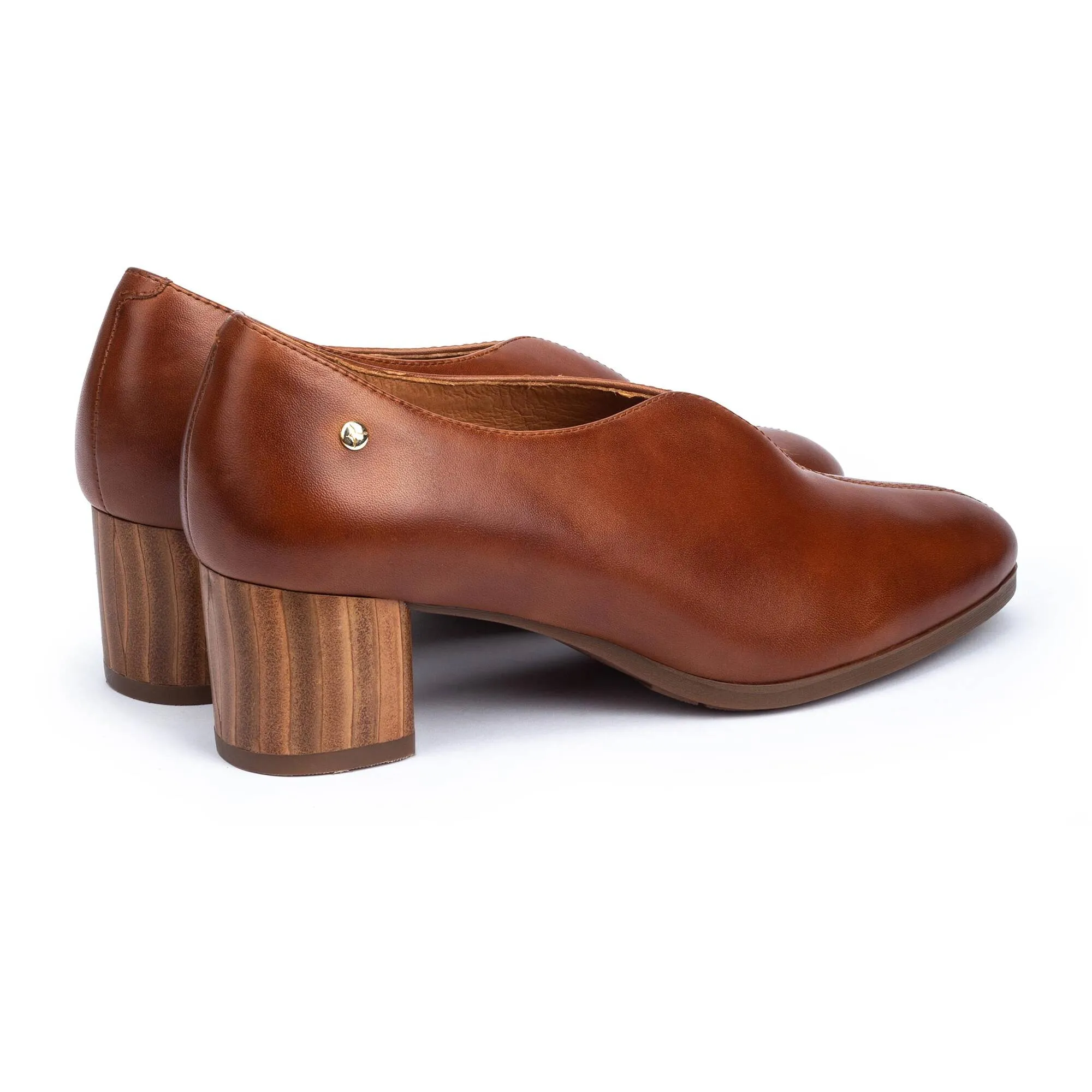 Pikolinos Calafat Calfskin pump