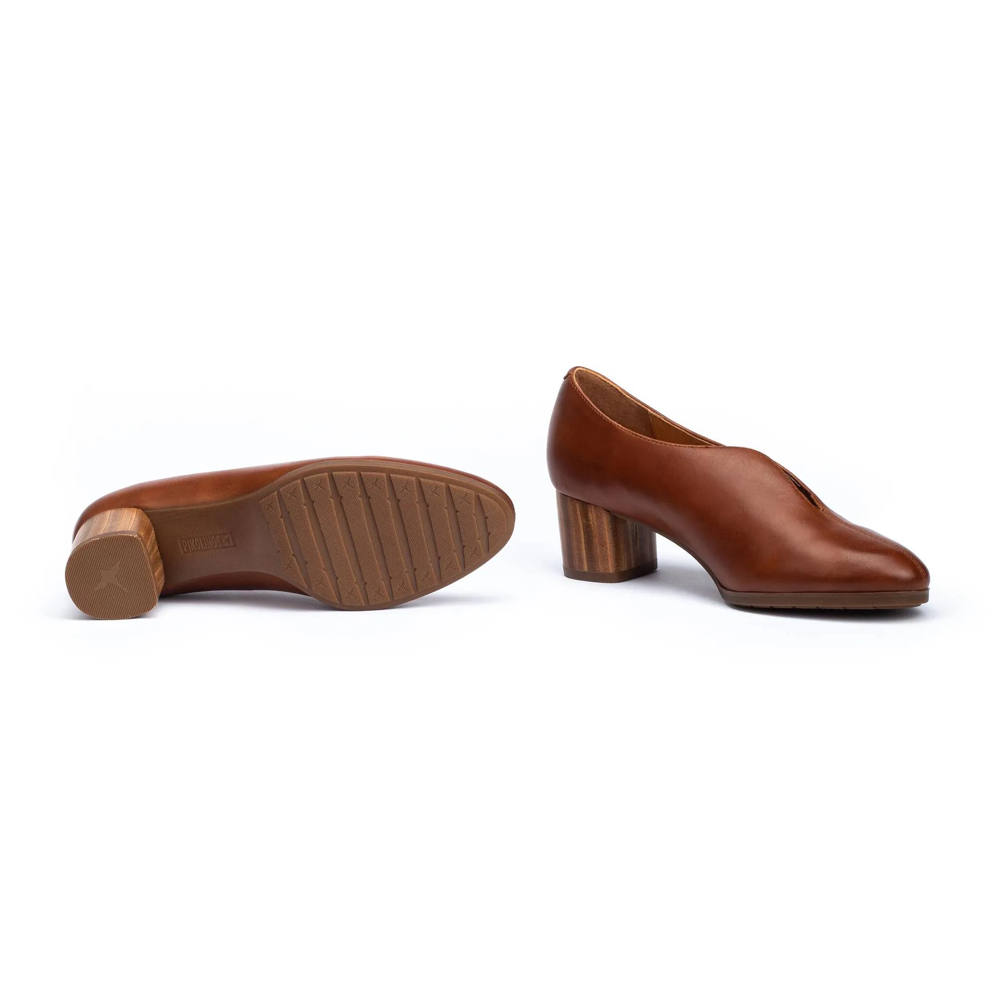 Pikolinos Calafat Calfskin pump