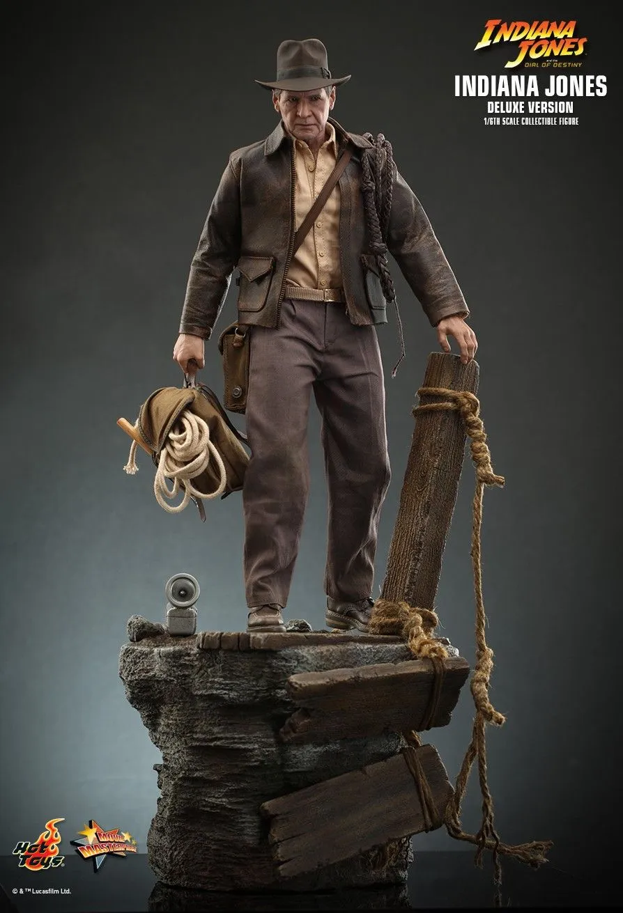 [PRE-ORDER] Hot Toys - MMS717 Indiana Jones 1/6th Scale Collectible Figure - Dial of Destiny: Indiana Jones [Deluxe Version]
