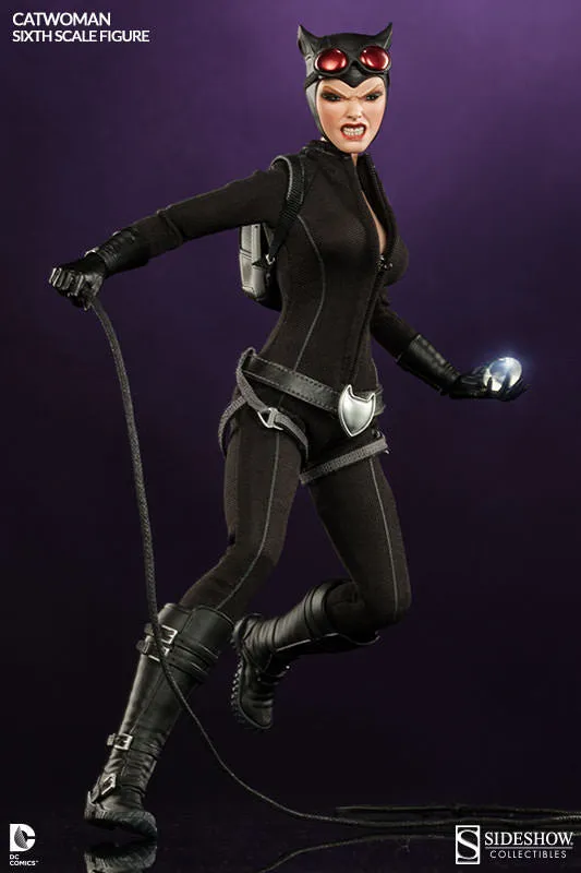 Sideshow Collectibles - DC Comics Sixth Scale Figure - Catwoman
